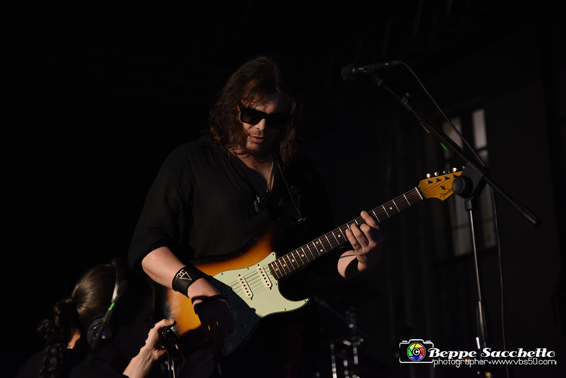 VBS_2296 - Concerto Gianluca Grignani - Living rock and roll Tour 2022.jpg